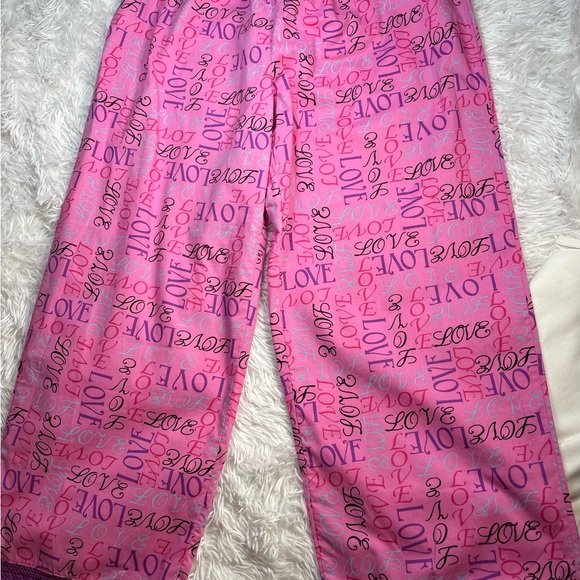 Women’s PINK & WHITE LOVE PJ’s | size 8-10 - Picture 6 of 9